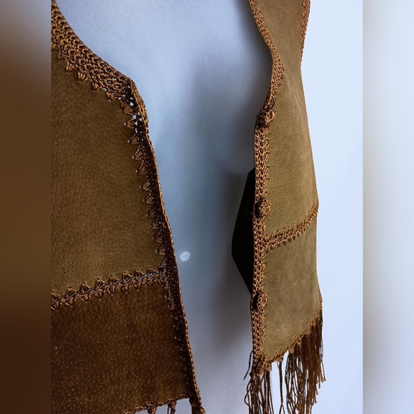 Fringed Vintage Boho Western,Hippie,Cowgirl Suede Leather Vest (#1,538)(C) - Picture 11 of 11